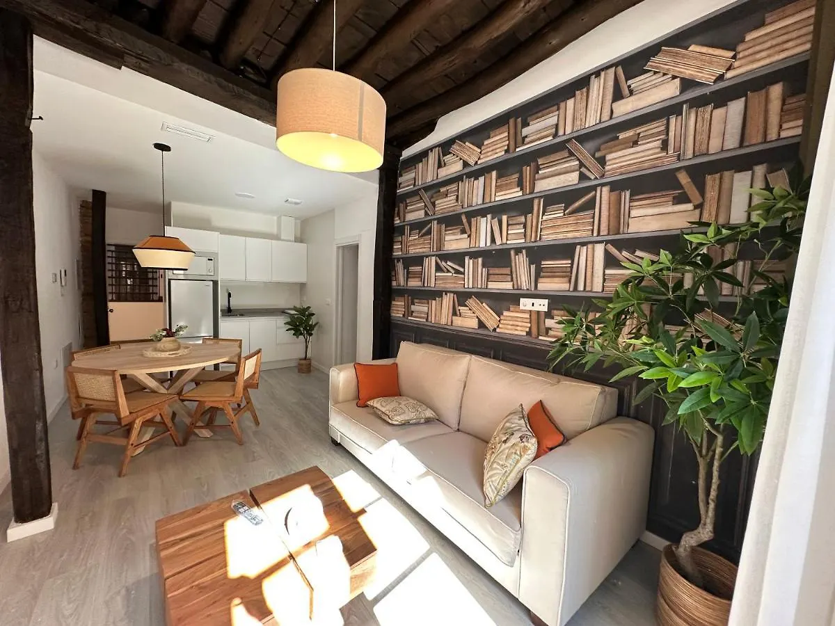 Apartamentos Puerta Elvira Suites 3000 Granada Spagna