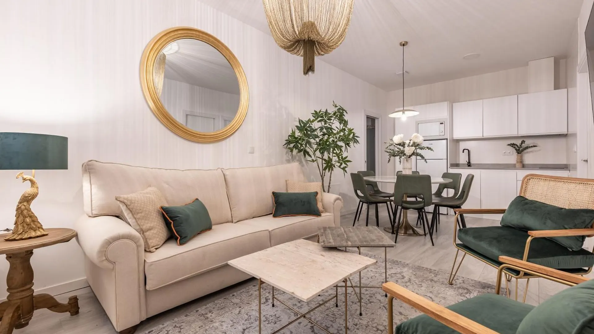 Daire Apartamentos Puerta Elvira Suites 3000 Granada İspanya