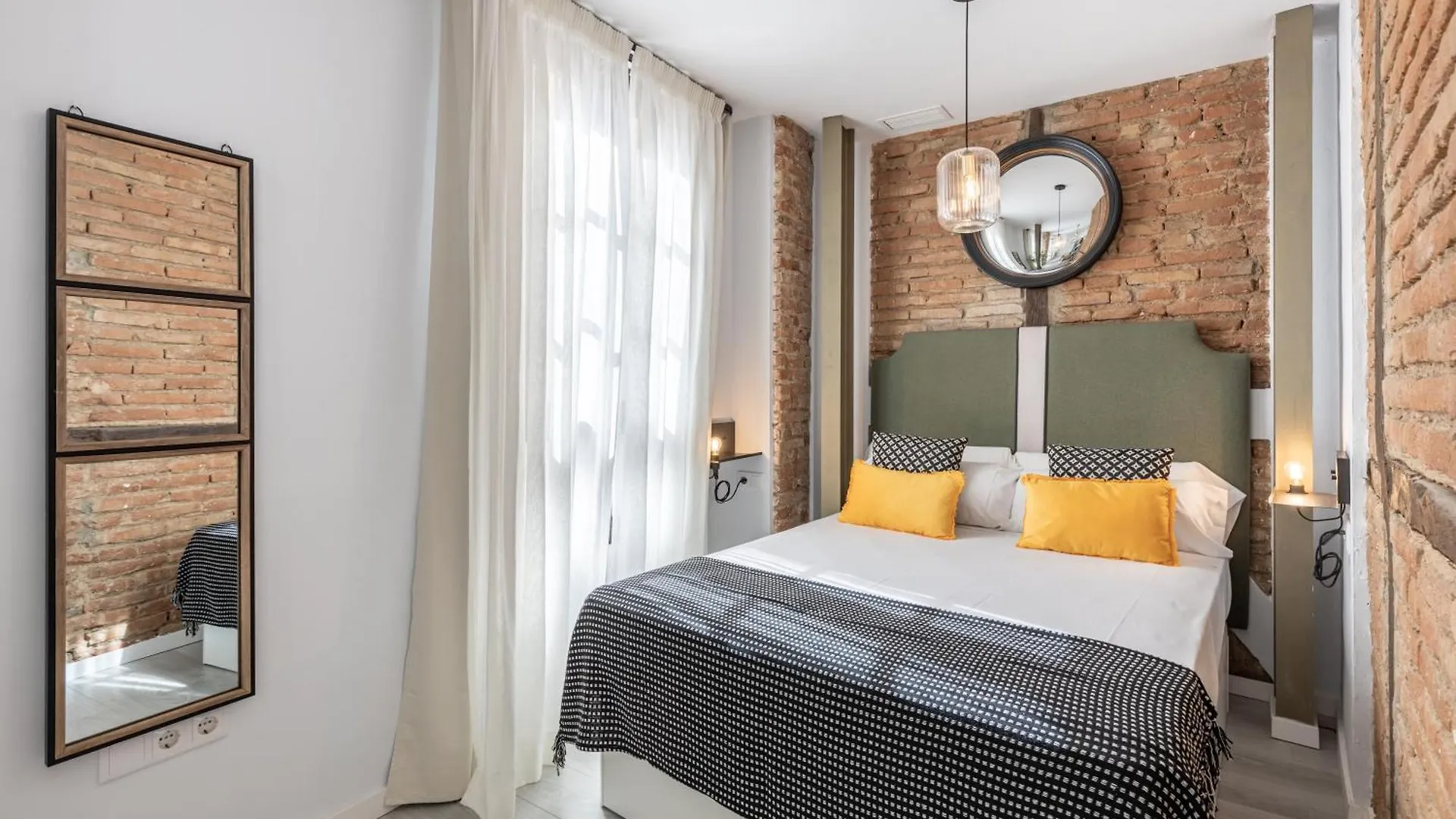 Apartamentos Puerta Elvira Suites 3000 Granada Daire