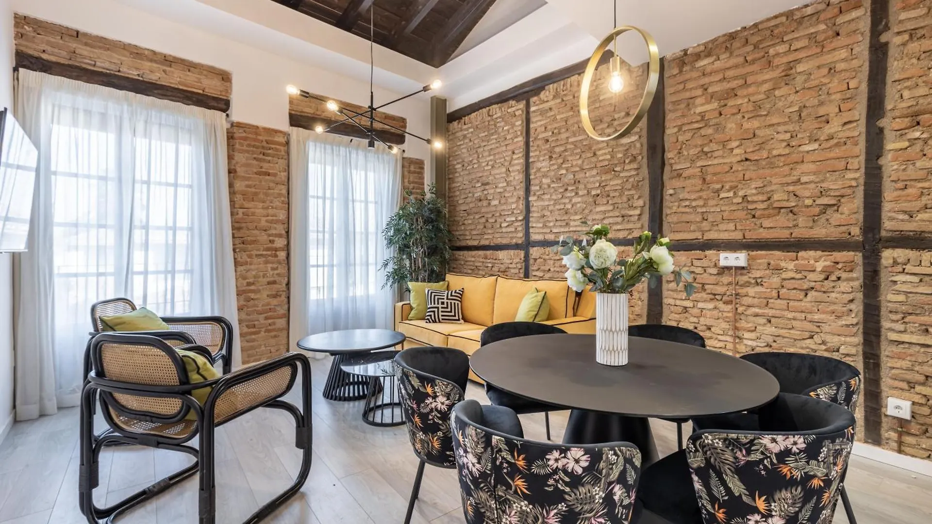 Apartamentos Puerta Elvira Suites 3000 Granada 0*,